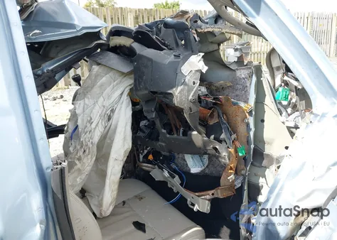 2013 Chrysler Town & Country Touring z USA, uszkodzony, nr VIN 2C4RC1BGXDR747700